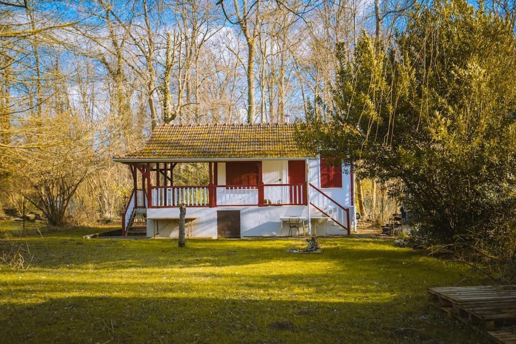 Le Chalet Du Bout Du Monde, En Bord De Riviere ! Grez-sur-Loing Exterior photo